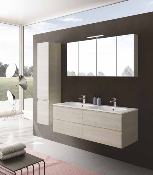 Badezimmer mit Doppel-Waschtisch, Breite 140 cm